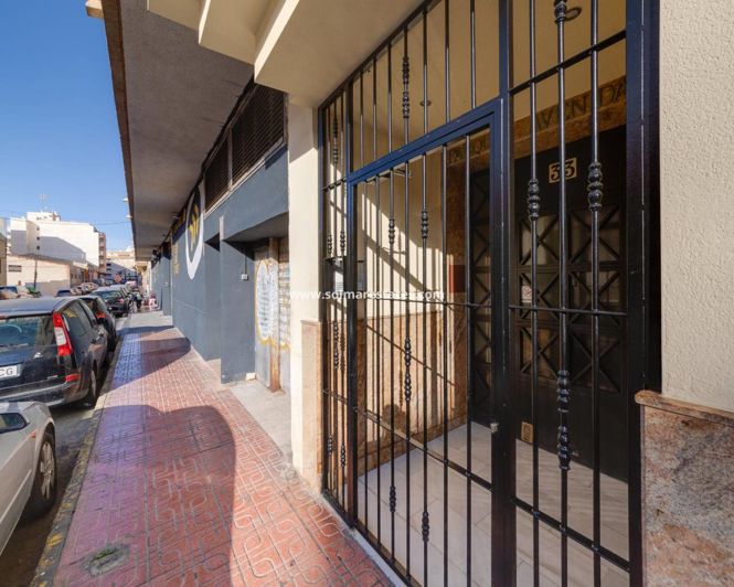 Image No.35-Appartement de 2 chambres à vendre à Torrevieja