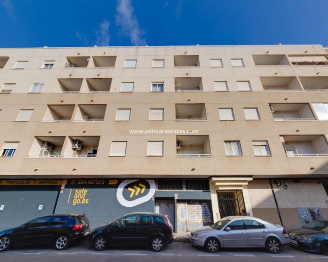 Image No.38-Appartement de 2 chambres à vendre à Torrevieja