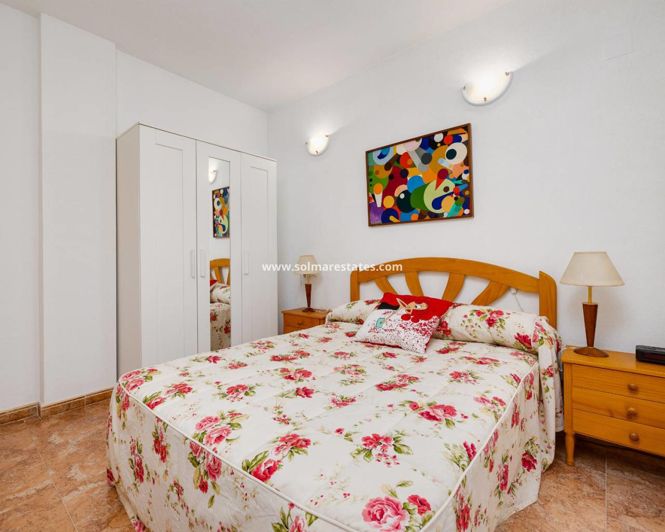 Image No.5-Appartement de 2 chambres à vendre à Torrevieja