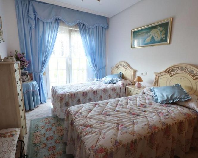 Image No.11-5 Bed Villa for sale