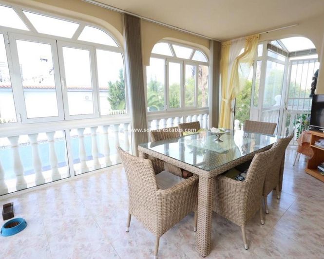 Image No.18-5 Bed Villa for sale