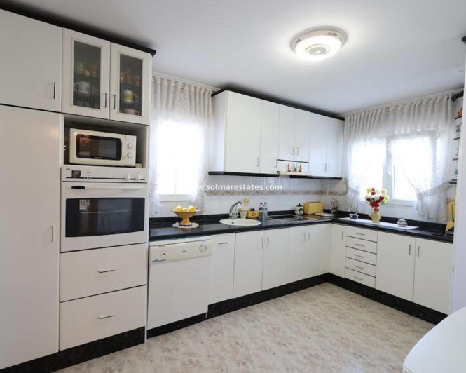 Image No.3-5 Bed Villa for sale