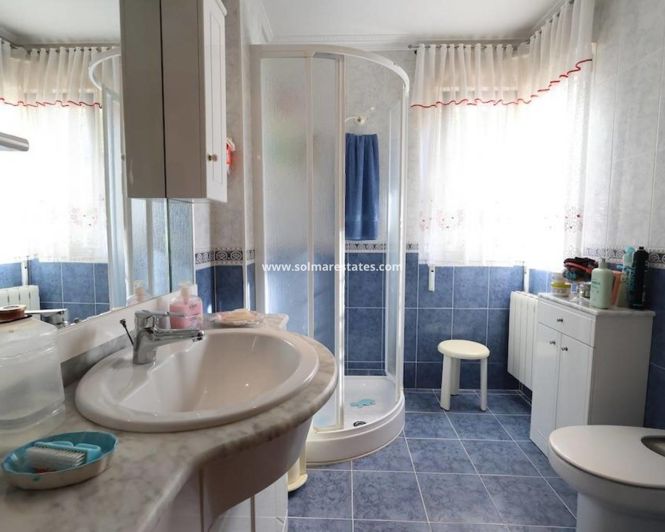 Image No.8-5 Bed Villa for sale