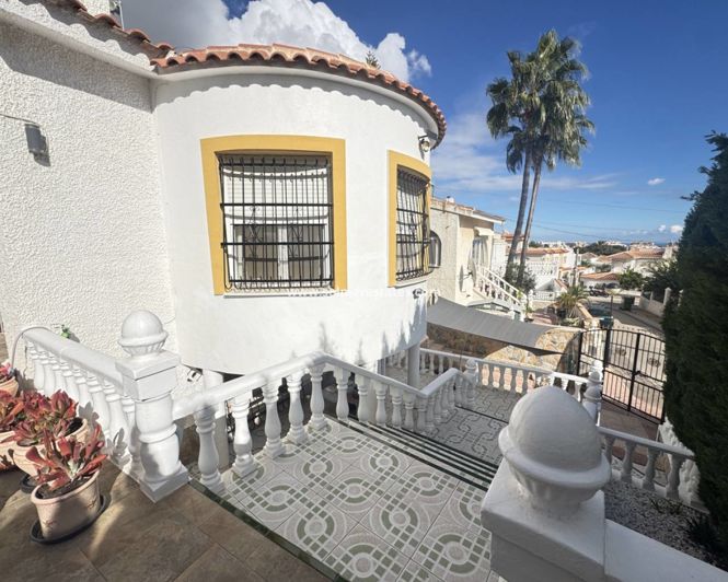 Image No.5-3 Bed Villa for sale