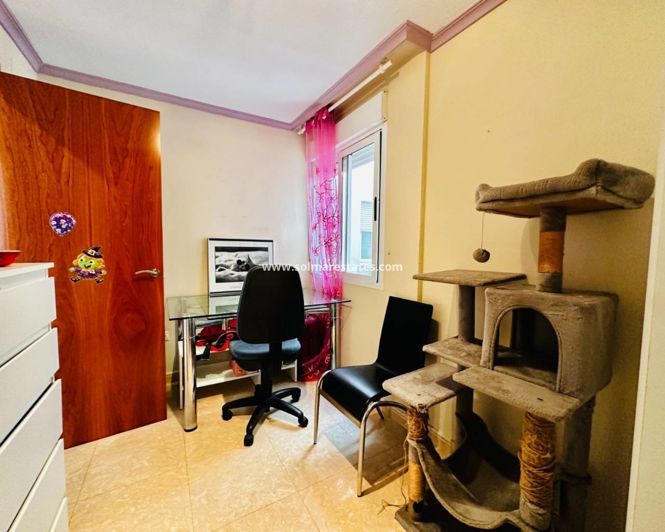 Image No.10-3 Bed Apartment for sale