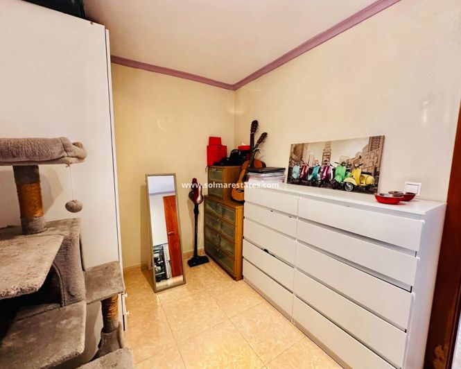 Image No.17-3 Bed Apartment for sale