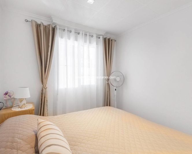 Image No.19-2 Bed Bungalow for sale