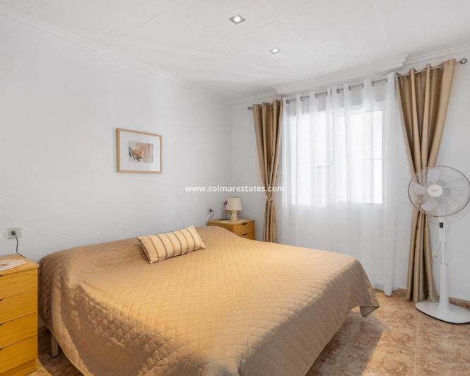 Image No.7-2 Bed Bungalow for sale