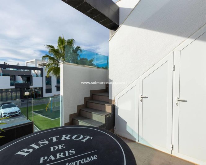 Image No.20-2 Bed Apartment for sale