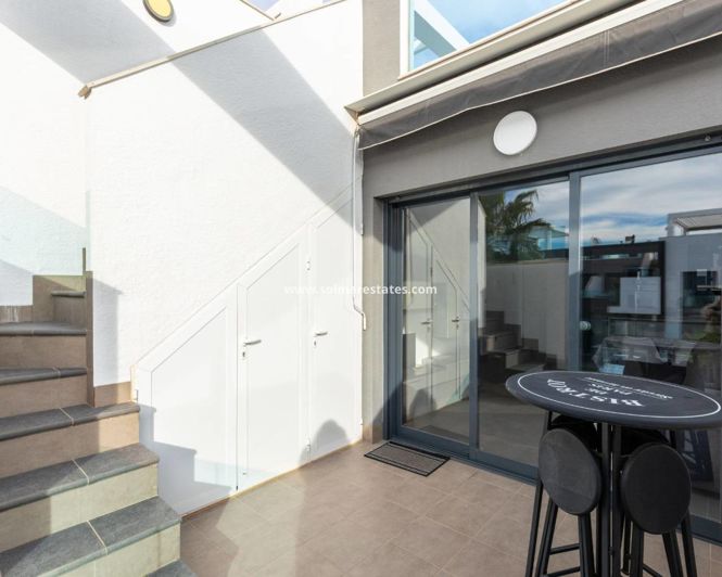 Image No.22-2 Bed Apartment for sale