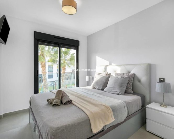 Image No.5-2 Bed Apartment for sale