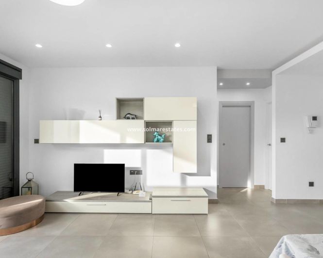 Image No.7-2 Bed Apartment for sale