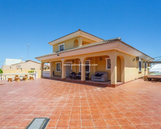 Image No.36-6 Bed Villa for sale