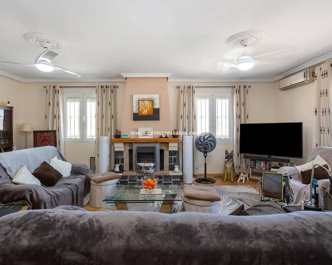 Image No.6-6 Bed Villa for sale