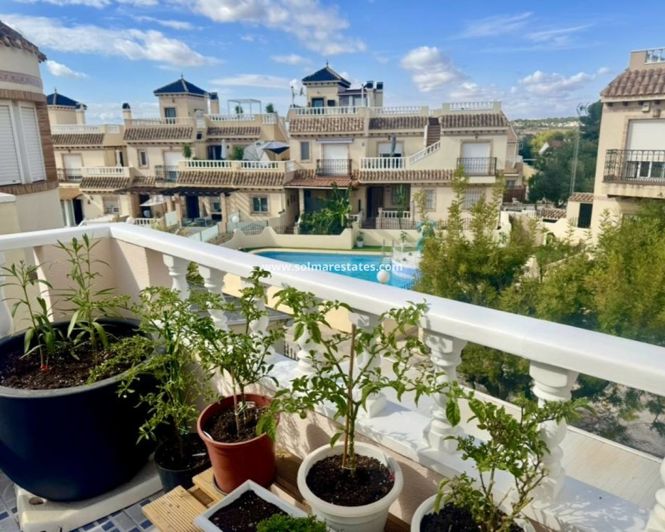 Image No.10-3 Bed House for sale