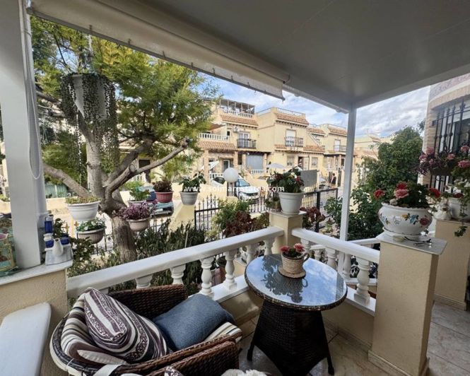 Image No.2-3 Bed House for sale