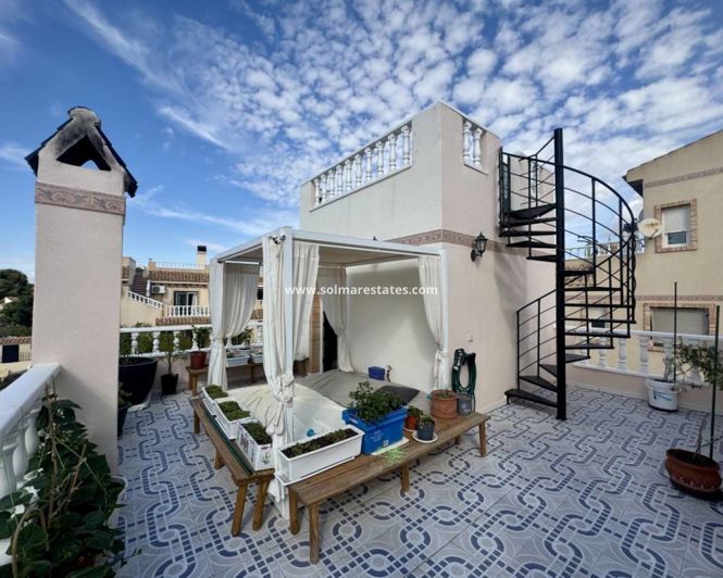 Image No.20-3 Bed House for sale