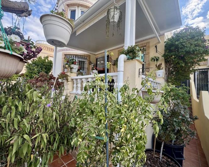 Image No.24-3 Bed House for sale