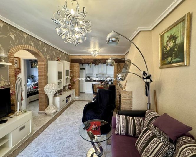 Image No.3-3 Bed House for sale