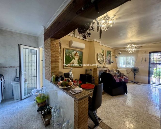 Image No.4-3 Bed House for sale