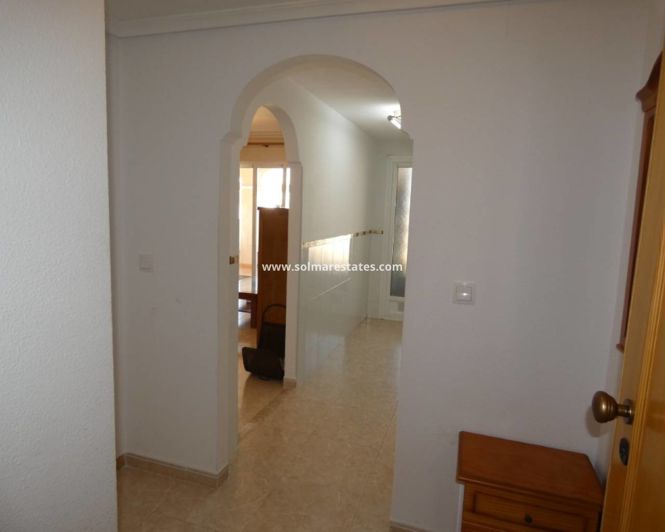 Image No.21-3 Bed Apartment for sale