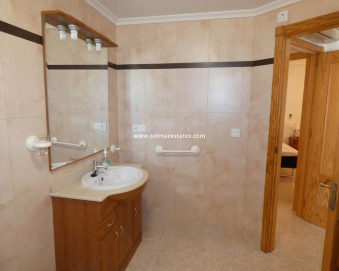 Image No.7-3 Bed Apartment for sale