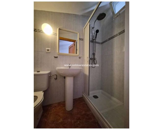 Image No.10-3 Bed Townhouse for sale