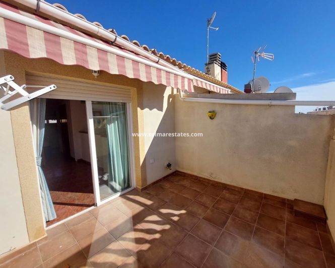 Image No.11-3 Bed Townhouse for sale