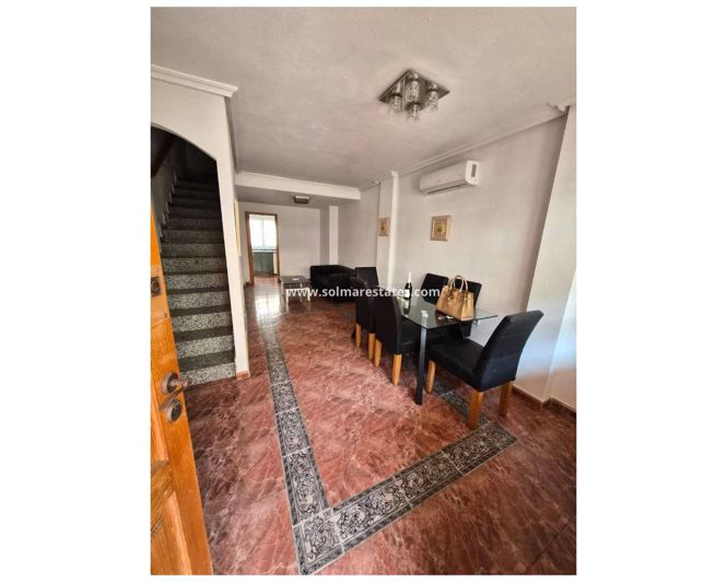 Image No.2-3 Bed Townhouse for sale