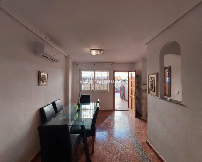 Image No.20-3 Bed Townhouse for sale