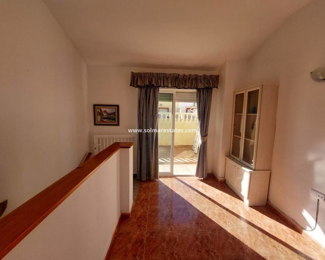 Image No.36-3 Bed Townhouse for sale