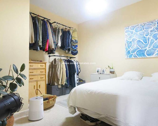 Image No.13-3 Bed House for sale