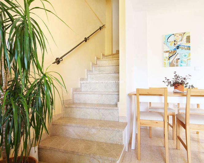 Image No.7-3 Bed House for sale