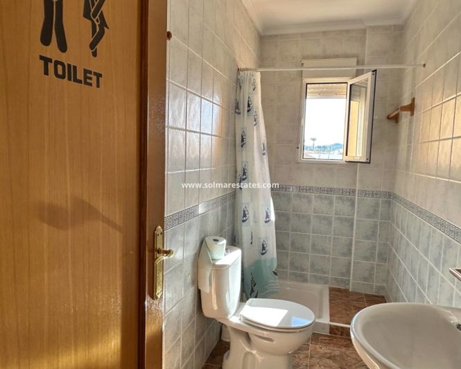 Image No.17-3 Bed Apartment for sale