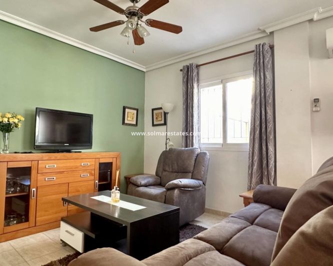 Image No.2-3 Bed House for sale