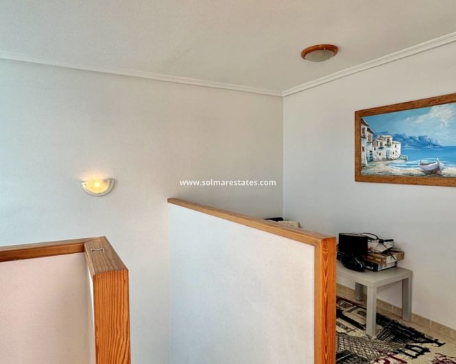 Image No.23-3 Bed House for sale