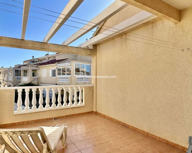 Image No.30-3 Bed House for sale