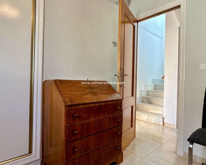 Image No.34-3 Bed House for sale