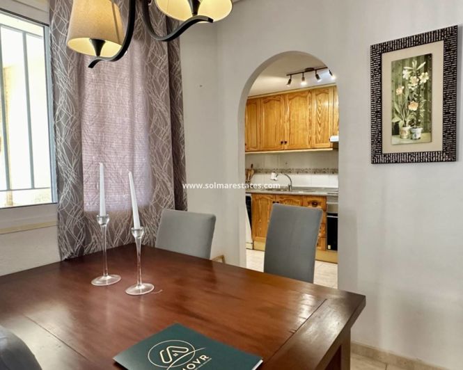 Image No.8-3 Bed House for sale