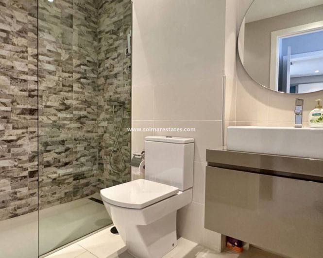 Image No.21-2 Bed Apartment for sale