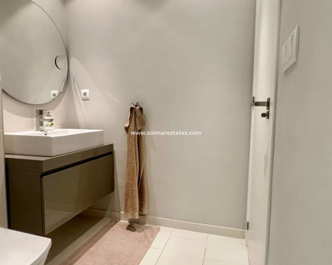 Image No.22-2 Bed Apartment for sale