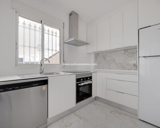 Image No.3-4 Bed Villa for sale