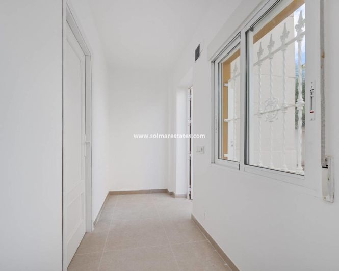 Image No.30-4 Bed Villa for sale