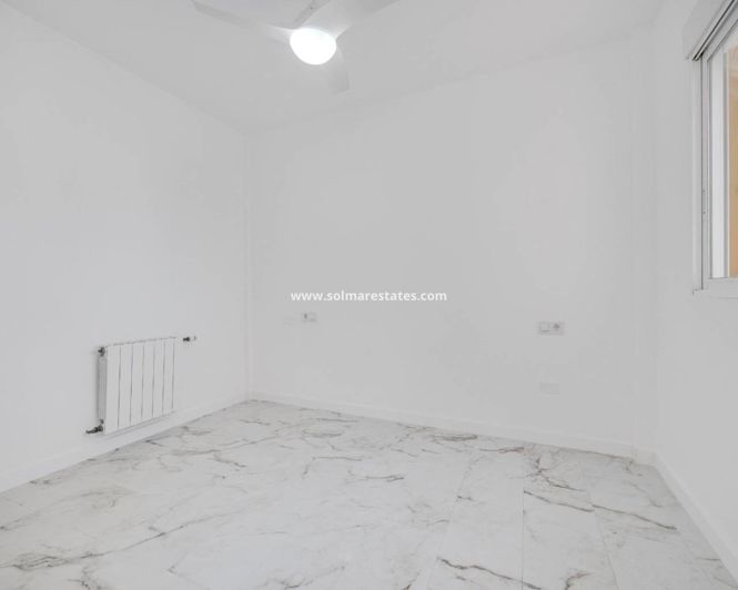 Image No.4-4 Bed Villa for sale