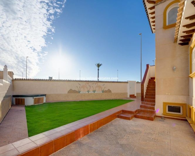 Image No.41-4 Bed Villa for sale