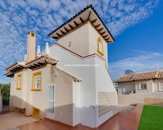 Image No.43-4 Bed Villa for sale