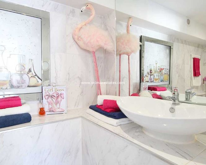 Image No.33-3 Bed Villa for sale