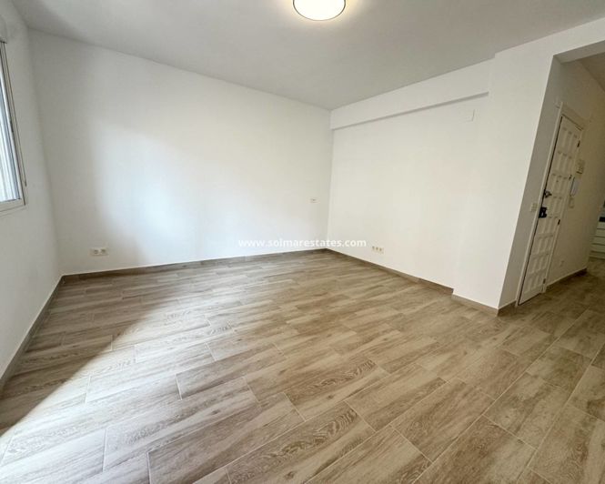 Image No.17-3 Bed Apartment for sale