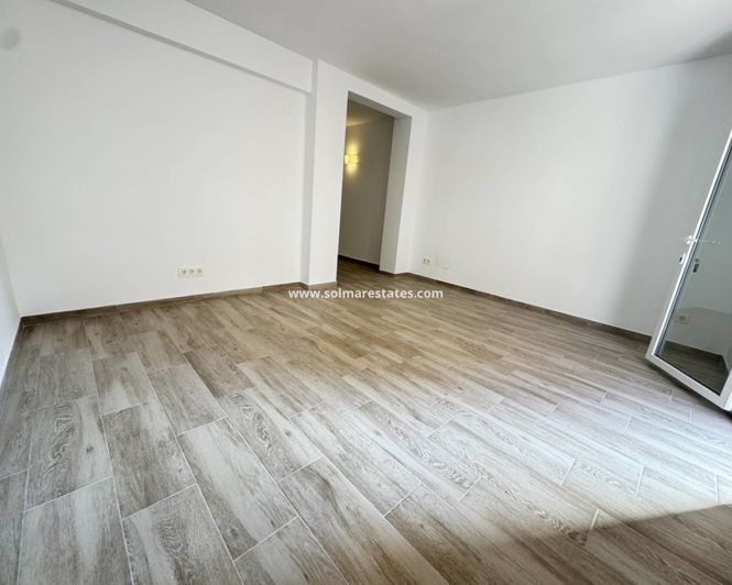 Image No.3-3 Bed Apartment for sale