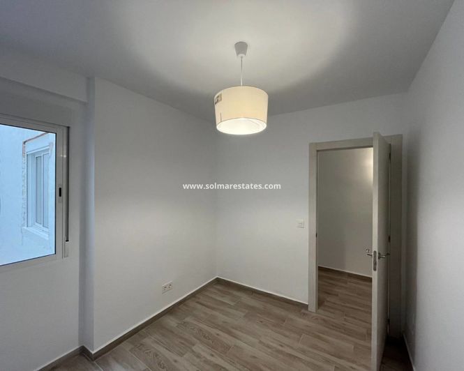 Image No.29-3 Bed Apartment for sale